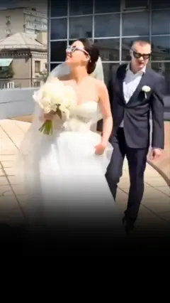 молодята