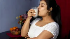పాలు తాగడం మంచిదా?