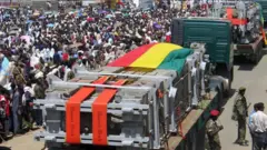 የመጨረሻው የአክሱም ሐውልት ክፍል ወደ አክሱም ሲጓዝ 