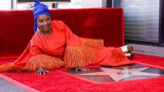 Angélique Kidjo réagit à son entrée dans l'histoire du Hollywood Walk of Fame
