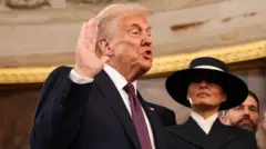 Donald Trump durante juramento quando tomou posse como presidente dos Estados Unidos