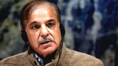 शाहबाज शरीफ, इम्रान खान, पाकिस्तान