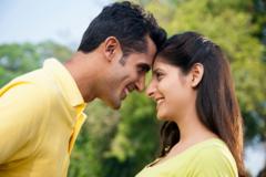 क्या सचमुच कोई सिर्फ़ आपके लिए है? क्या है सोलमेट्स का विज्ञान 