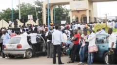 Awọn Ile ẹkọ Poly Ibadan