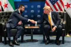 ABD Başkanı Donald Trump, 8 Temmuz'da NATO Zirvesi için gittiği Ankara'da Suriye'de geçiş yönetiminin Devlet Başkanı Ahmed Şara'yla görüşmüştü. 