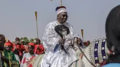 Shehun Borno na yanzu Abubakar Ibn Umar Garbai Elkanemi.