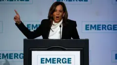 Камала Харрис