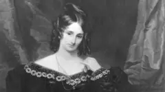 Mary Shelley'yi yazarken resmeden siyah beyaz bir portre