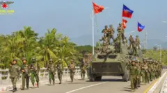 ရခိုင်ပြည်နယ်နဲ့ ဧရာဝတီတိုင်းအစပ်မှာ တွေ့ရတဲ့ အေအေတပ်ဖွဲ့ဝင်တွေ (ပုံဟောင်း)