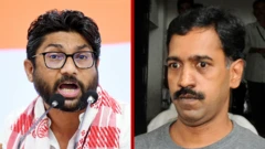 જિજ્ઞેશ મેવાણી અને રાજકુમાર પાંડિયન વિવાદ