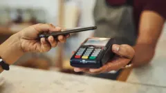 ሞባይልን ገንዘብ መኽፈልን