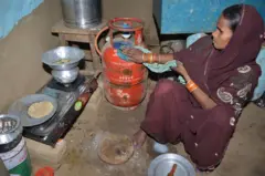 मुख्यमंत्री अन्नपूर्णा योजना काय आहे? कोणाला, किती सिलिंडर मिळणार? संपूर्ण माहिती