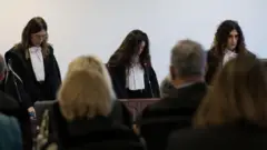 Juezas durante el juicio a la mafia italiana este lunes 20 de noviembre.