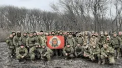 نفرات یکی از یگان‌های واحد طوفان وی