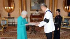 พิษณุ สุวรรณะชฎ เอกอัครราชทูตไทย