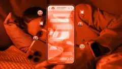 дівчинка, смартфон 