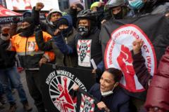 Repartidores con la representante Alexandria Ocasio-Cortez