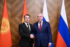 Тил сынагынан бошотуу, миграциялык мыйзамдарды жөнөкөйлөтүү. Спикер Орусияда дагы эмнелерди сунуш кылды? 