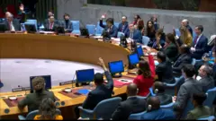 un