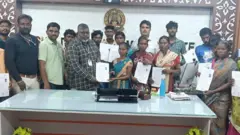 கொத்தடிமைகளாக இருந்து மீட்கப்பட்டவர்கள்