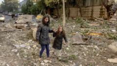 Al menos 13 muertos en Ucrania en uno de los mayores ataques de Rusia en los últimos meses con más de 700 drones