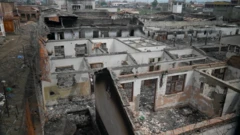 Ryaraturiwe, abagore barenga 130 baricwa, benshi bafashwe ku nguvu, igihe M23 yari yegereje Goma.