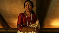 आशा भोसले