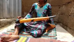 Mace na kaɗa shantu