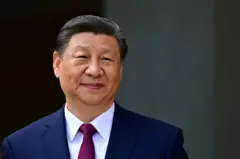 中共政治局公告引关注，中国领导人习近平正为继任做准备？