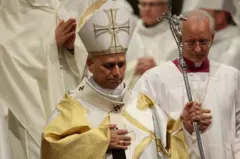 O Papa Leão 14 celebra missa na Basílica da Sagrada Família, durante sua viagem apostólica a Barcelona, na Espanha, em 10 de junho de 2026.