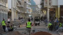 बगदादको एउटा सडकमा भइरहेको निर्माणको कार्य