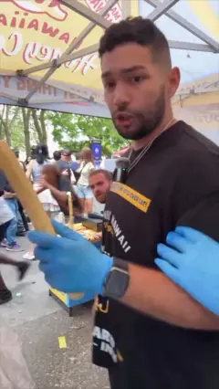 Мужчина с испуганным лицом