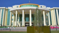 မြန်မာ၊ တက္ကသိုလ်၊ ကောလိပ်