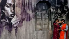 మహిళలు