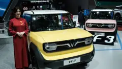 Mẫu xe VinFast VF3 được trưng bày tại Triển lãm Ô tô Quốc tế Gaikindo Indonesia lần thứ 32 (GIIAS) tại Jakarta, ngày 23/7/2025