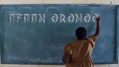 Nama Afaan Oromoo barreessu