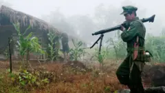 ကေအိုင်အေတပ်ဖွဲ့ဝင်တစ်ဦး ( ပုံဟောင်း)