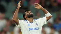IND vs AUS: ஸ்டார்க் பந்துவீச்சில் கவிழ்ந்த இந்திய அணி - எச்சரிக்கையுடன் களமாடும் ஆஸ்திரேலியா