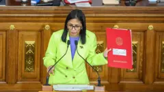 Delcy Rodríguez presenta el Mensaje Anual 2025 ante el Parlamento en Caracas.