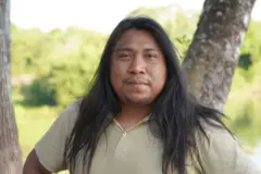 Retrato de Matsi, com sorriso contido