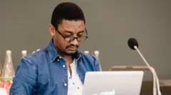 ጋዜጠኛ ተስፋለም ወልደየስ