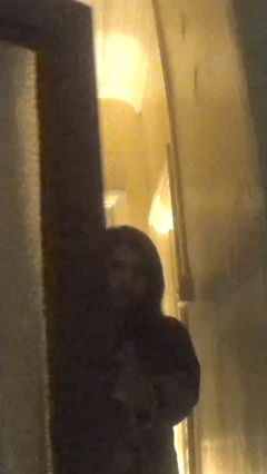 Jedna od imigracionih savetnica koja pomaže migrantima da se predstave kao da su gej da bi dobili azil.