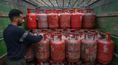 બીબીસી ગુજરાતી ભારત ઈરાન યુદ્ધ ક્રૂડ ઑઇલ એલપીજી ભાવ એલએનજી નૅચરલ ગેસ મધ્ય પૂર્વ કતાર હરદીપસિંહ પુરી