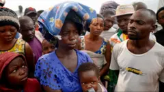 Ana samun yawaitar yara da mata masu gudun hijra da rikicin ya ɗaiɗaita.