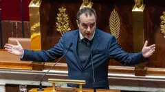 Себастьен Лекорню в парламенте Франции 20 января