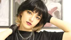 Nika Shakarami 
