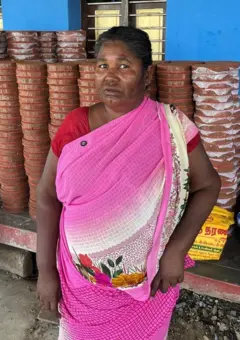 சேர்வைக்காரன்பட்டியைச் சேர்ந்த ரெபேக்கா