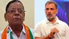 दवाखान्यामध्ये तपासणीसाठी आलेले कल्याण-डोंबिवलीचे काँग्रेसचे ज्येष्ठ नेते प्रकाश उर्फ मामा पगारे यांना सार्वजनिक ठिकाणी भाजपच्या पदाधिकाऱ्यांनी चक्क साडी नेसवण्याचा प्रकार घडला आहे.