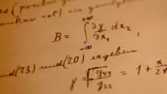 Um detalhe das anotações de Einstein sobre a teoria da relatividade geral