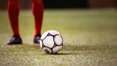 د جاپان د کډوالۍ کارکوونکو د ټولو هلکانو پاسپورټونه واخیستل، سندونه یې ورسره وساتل او ارزونې یې پیل کړې